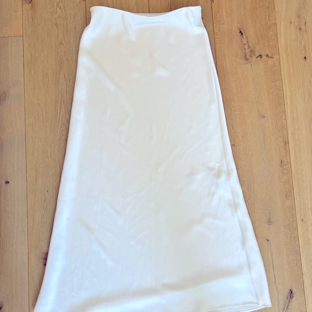 Satin effect midi silk white skirt